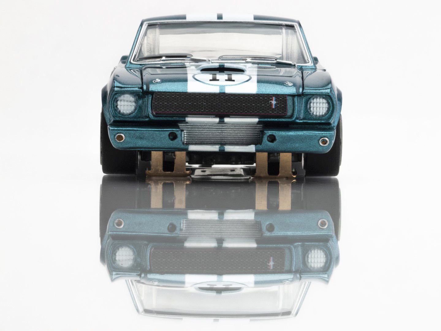 1965 Shelby Mustang GT350R Donohue Blue/White Slot Car| Hobby
