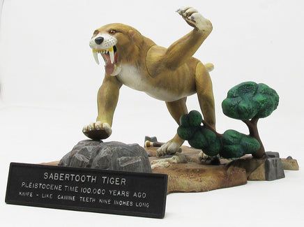 Atlantis Models - Prehistoric Scenes Saber Tooth Tiger 1/13 Plastic Model - Hobby Recreation Products