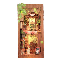 Cutebee - Squirrel Collector Book Nook - Hobby Recreation Products