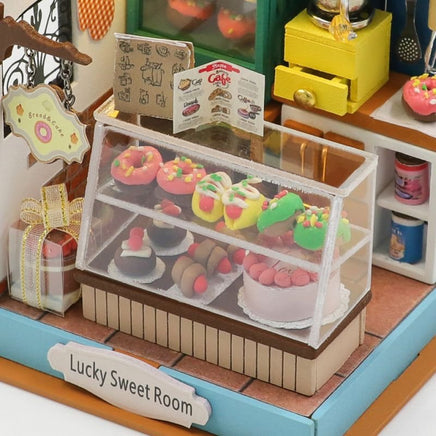 Hongda - Lucky Sweet Room with dust cover - Hobby Recreation Products
