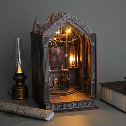 Know Me - Quiet Night Prayer Book Nook - Hobby Recreation Products