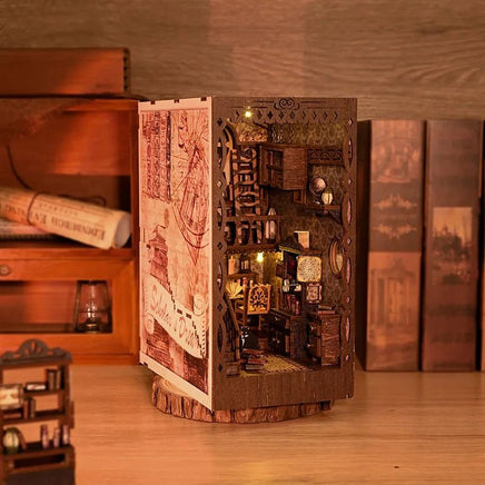 Know Me - Scholar's Dream Book Nook - Hobby Recreation Products