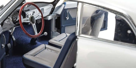 Kyosho - 1/18 Scale Alfa Romeo Giulietta SV Targa Florio #34 Model Diecast Car - Hobby Recreation Products