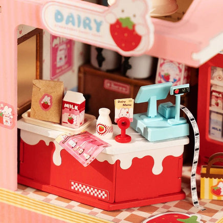 Robotime - Rolife Food Box Shop, Strawberry Milk Box - Hobby Recreation Products