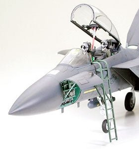 1/32 F-15E Strike Eagle| Hobby Recreation Products