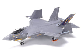 Tamiya - 1/72 Lockheed Martin F - 35C Lightning II Plastic Model - Hobby Recreation Products