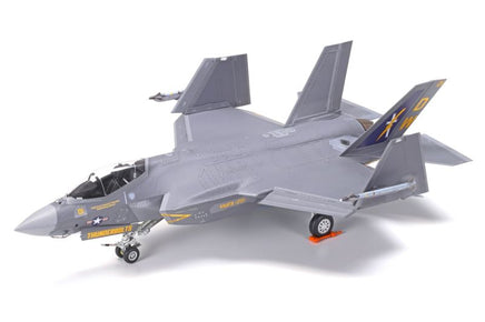Tamiya - 1/72 Lockheed Martin F - 35C Lightning II Plastic Model - Hobby Recreation Products